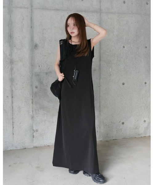 CHIC STYLE（シックスタイル）の「ノースリーブAラインロングワンピース＜大きいサイズ有＞（もっとロング丈）シックスタイル（ワンピース・レディース・ブラック/オリーブ・3L/L/M/5L/4L/LL）」の8枚目の写真