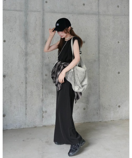 CHIC STYLE（シックスタイル）の「ノースリーブAラインロングワンピース＜大きいサイズ有＞（もっとロング丈）シックスタイル（ワンピース・レディース・ブラック/オリーブ・3L/L/M/5L/4L/LL）」の9枚目の写真