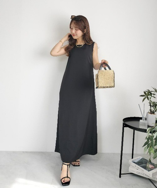 CHIC STYLE（シックスタイル）の「ノースリーブAラインロングワンピース＜大きいサイズ有＞（もっとロング丈）シックスタイル（ワンピース・レディース・ブラック/オリーブ・3L/L/M/5L/4L/LL）」の16枚目の写真