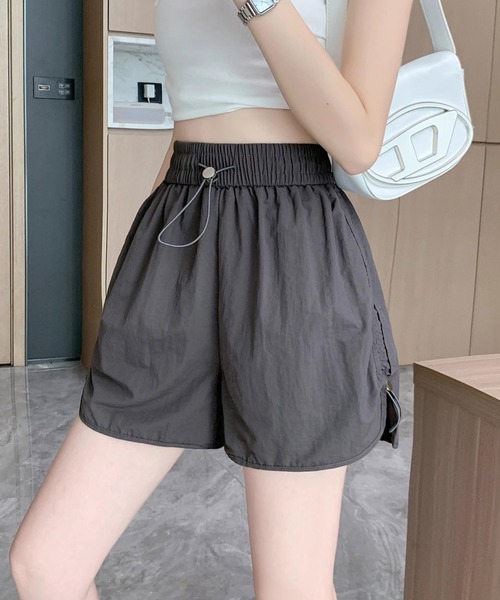 Teem Store(チームストア)の「ウエストドロストナイロンショートパンツ(その他パンツ・レディース・グレー/ブラック・M/L)」の2枚目の写真