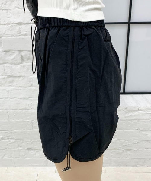 Teem Store(チームストア)の「ウエストドロストナイロンショートパンツ(その他パンツ・レディース・グレー/ブラック・M/L)」の17枚目の写真
