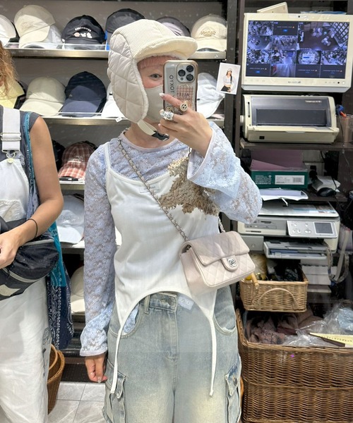 Alley Tokyo(アリートーキョー)の「裾ぴろんレースTOPS(Tシャツ/カットソー・レディース・レッド/サックスブルー/オフホワイト・FREE)」の5枚目の写真