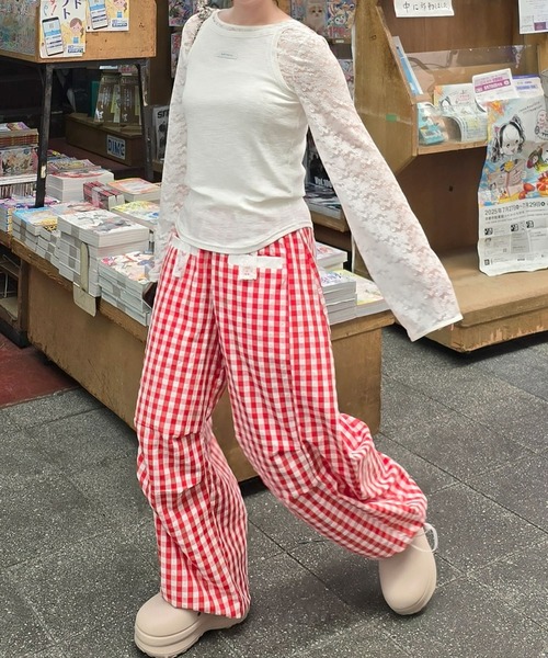 Alley Tokyo(アリートーキョー)の「裾ぴろんレースTOPS(Tシャツ/カットソー・レディース・レッド/サックスブルー/オフホワイト・FREE)」の15枚目の写真