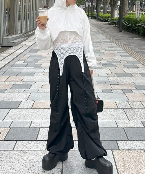 Alley Tokyo(アリートーキョー)の「裾ぴろんレースTOPS(Tシャツ/カットソー・レディース・レッド/サックスブルー/オフホワイト・FREE)」の22枚目の写真