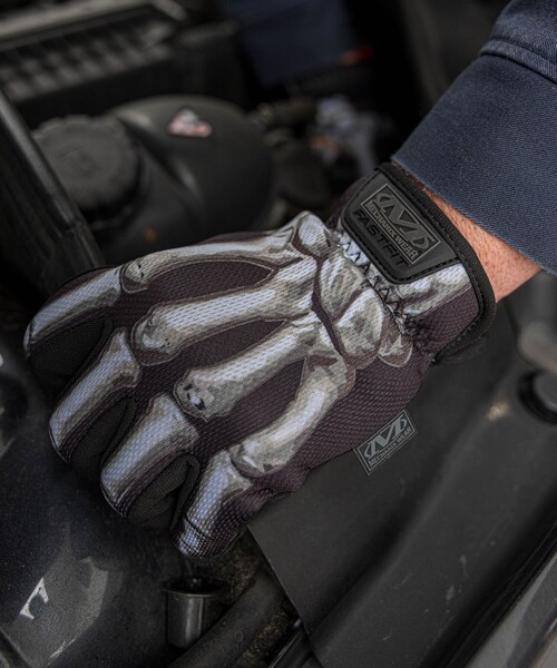 bpr BEAMS（ビーピーアール ビームス ）の「MECHANIX WEAR / FAST FIT BONE ワークグローブ（アウトドアグッズ・レディース・その他・ONE SIZE）」の2枚目の写真