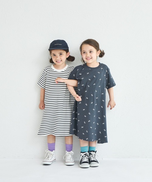 pairmanon（ペアマノン）の「【UVカット】【吸水速乾】【接触冷感】サマーファンクション 総柄ワンピース（ワンピース・キッズ・ホワイト/ホワイト系その他2/ブラック・100/110/120/130/140/150/90）」の17枚目の写真