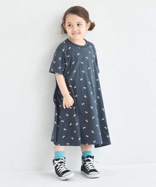 pairmanon（ペアマノン）の「【UVカット】【吸水速乾】【接触冷感】サマーファンクション 総柄ワンピース（ワンピース・キッズ・ホワイト/ホワイト系その他2/ブラック・100/110/120/130/140/150/90）」の10枚目の写真