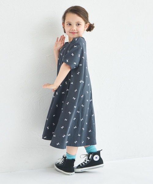 pairmanon（ペアマノン）の「【UVカット】【吸水速乾】【接触冷感】サマーファンクション 総柄ワンピース（ワンピース・キッズ・ホワイト/ホワイト系その他2/ブラック・100/110/120/130/140/150/90）」の9枚目の写真