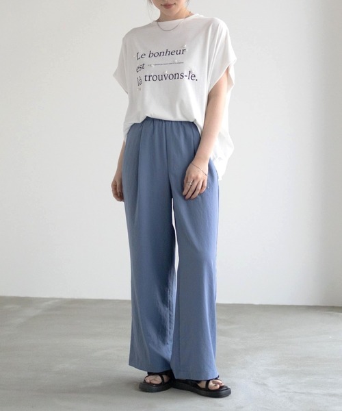 HusHusH(ハッシュアッシュ)の「HusHusH パール使いプリントドルマンTシャツ(Tシャツ/カットソー・レディース・オフホワイト/チャコールグレー/ベージュ・M/L)」の4枚目の写真