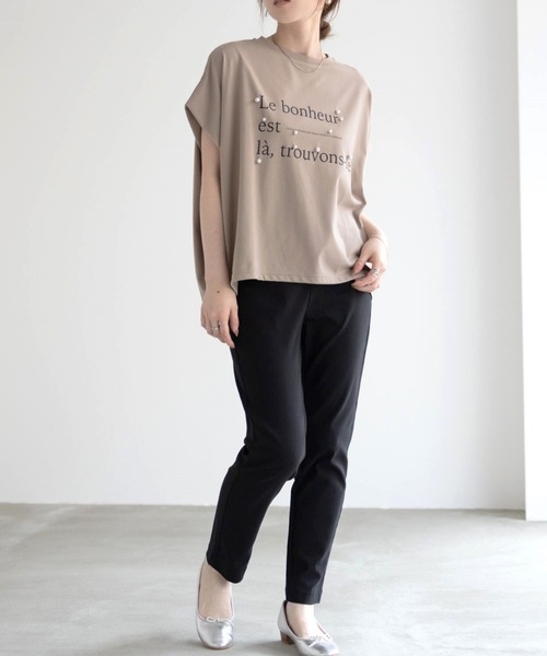 HusHusH(ハッシュアッシュ)の「HusHusH パール使いプリントドルマンTシャツ(Tシャツ/カットソー・レディース・オフホワイト/チャコールグレー/ベージュ・M/L)」の20枚目の写真