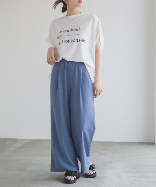 HusHusH(ハッシュアッシュ)の「HusHusH パール使いプリントドルマンTシャツ(Tシャツ/カットソー・レディース・オフホワイト/チャコールグレー/ベージュ・M/L)」の5枚目の写真