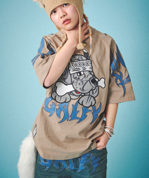 GALFY(ガルフィー)の「『GALFY/ガルフィー』部族長Tシャツ(Tシャツ/カットソー・レディース・オフホワイト/ブラック/グレイッシュベージュ・L/XL)」の15枚目の写真