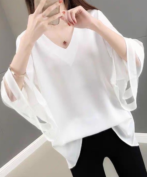 Beststore(ベストストア)の「フレア袖 シフォン ブラウス 深Vネック ゆったり(シャツ/ブラウス・レディース・ホワイト/ブラック/ネイビー・FREE)」の16枚目の写真