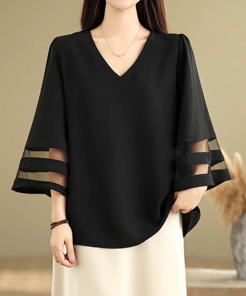 Beststore(ベストストア)の「フレア袖 シフォン ブラウス 深Vネック ゆったり(シャツ/ブラウス・レディース・ホワイト/ブラック/ネイビー・FREE)」の8枚目の写真