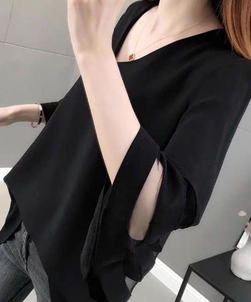 Beststore(ベストストア)の「フレア袖 シフォン ブラウス 深Vネック ゆったり(シャツ/ブラウス・レディース・ホワイト/ブラック/ネイビー・FREE)」の22枚目の写真