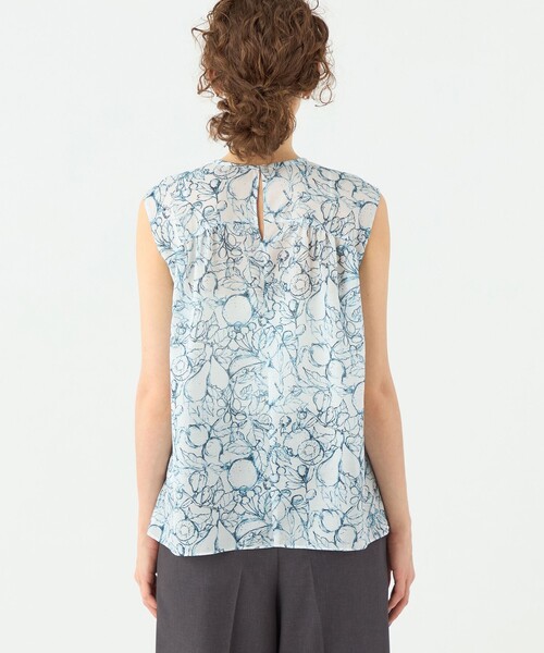 TOMORROWLAND collection（トゥモローランドコレクション）の「レモンスケッチ タックフレアブラウス（シャツ/ブラウス・レディース・ホワイト系その他・36）」の5枚目の写真