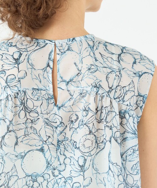 TOMORROWLAND collection（トゥモローランドコレクション）の「レモンスケッチ タックフレアブラウス（シャツ/ブラウス・レディース・ホワイト系その他・36）」の3枚目の写真