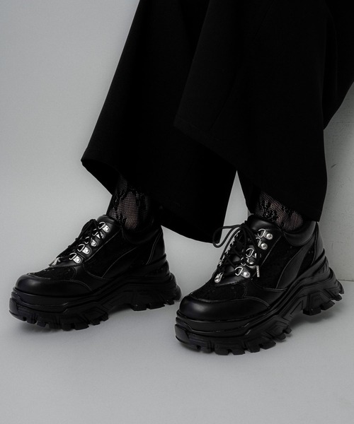 HARE(ハレ)の「ラメメッシュスニーカー(HARE)(スニーカー・レディース・シルバー/ブラック・MEDIUM/LARGE)」の4枚目の写真