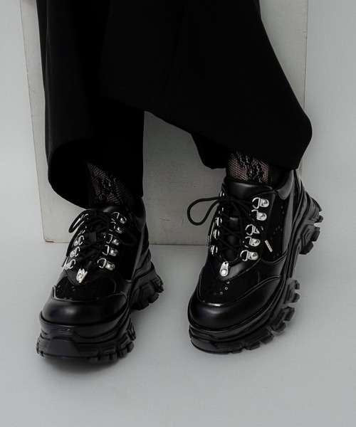 HARE(ハレ)の「ラメメッシュスニーカー(HARE)(スニーカー・レディース・シルバー/ブラック・MEDIUM/LARGE)」の7枚目の写真