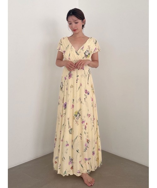 SNIDEL HOME(スナイデルホーム)の「【接触冷感】カットカシュクールワンピース(ルームワンピース・レディース・オフホワイト/イエロー/ピンク・F)」の1枚目の写真