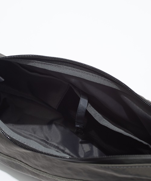 F/CE ブラック ミニショルダーバッグ F/CE. TEXTURED TWILL HORN MINI SHOULDER BAG / エフシーイー