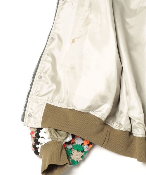 DISCOVERED（ディスカバード）の「DISCOVERED(ディスカバード)＠CROCHET SLEEVE MA-1（その他アウター・メンズ・カーキ・1）」の3枚目の写真