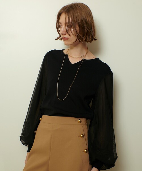 allureville(アルアバイル)の「チュールスリーブプルオーバー(ニット/セーター・レディース・ブラック/オフホワイト・2)」の5枚目の写真