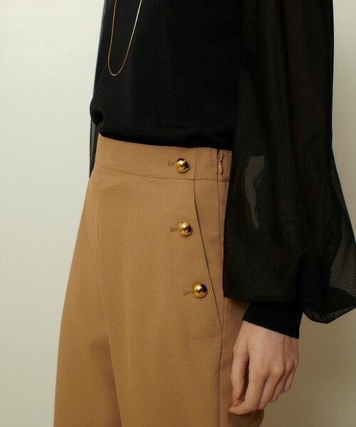 allureville(アルアバイル)の「チュールスリーブプルオーバー(ニット/セーター・レディース・ブラック/オフホワイト・2)」の8枚目の写真