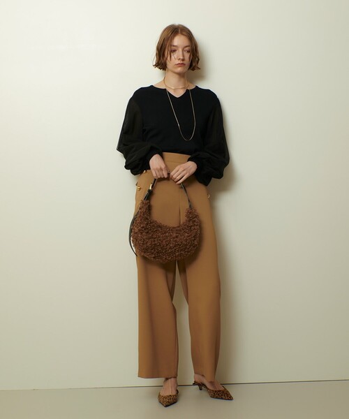 allureville(アルアバイル)の「チュールスリーブプルオーバー(ニット/セーター・レディース・ブラック/オフホワイト・2)」の9枚目の写真