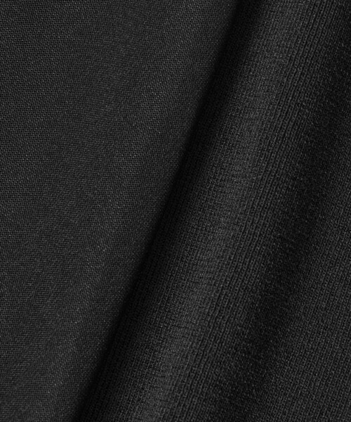 allureville(アルアバイル)の「チュールスリーブプルオーバー(ニット/セーター・レディース・ブラック/オフホワイト・2)」の14枚目の写真