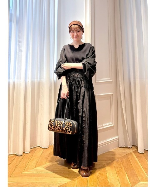 allureville(アルアバイル)の「チュールスリーブプルオーバー(ニット/セーター・レディース・ブラック/オフホワイト・2)」の15枚目の写真