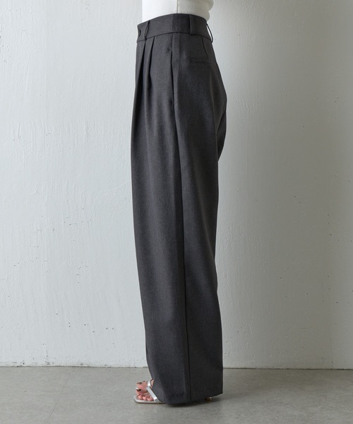 COLONY 2139（コロニートゥーワンスリーナイン）の「ウールライクタックワイドパンツ（スラックス・レディース・チャコールグレー/ブラウン/ブラック・SMALL/MEDIUM）」の5枚目の写真