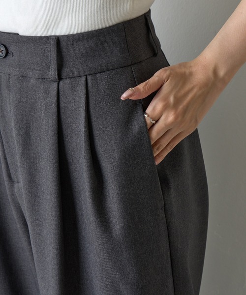 COLONY 2139（コロニートゥーワンスリーナイン）の「ウールライクタックワイドパンツ（スラックス・レディース・チャコールグレー/ブラウン/ブラック・SMALL/MEDIUM）」の9枚目の写真