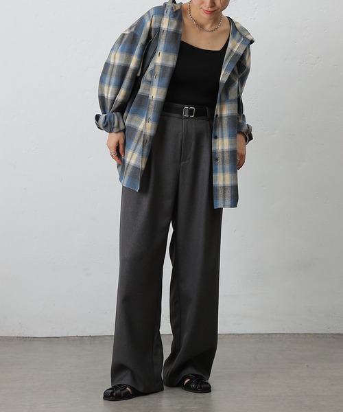 COLONY 2139（コロニートゥーワンスリーナイン）の「ウールライクタックワイドパンツ（スラックス・レディース・チャコールグレー/ブラウン/ブラック・SMALL/MEDIUM）」の18枚目の写真