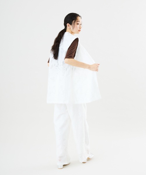 Muscat（マスカット）の「【セットアップ可】ボタニカル　シアージャカードジレ（その他アウター・レディース・ブラック/ホワイト/ライトグレー・F）」の8枚目の写真