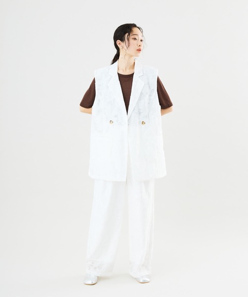 Muscat（マスカット）の「【セットアップ可】ボタニカル　シアージャカードジレ（その他アウター・レディース・ブラック/ホワイト/ライトグレー・F）」の9枚目の写真