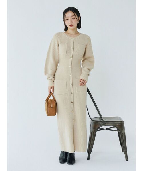 LAGUNAMOON（ラグナムーン）の「フロントポケットIラインニットワンピース（ワンピース・レディース・ベージュ/モカ/レッド・SMALL/MEDIUM）」の8枚目の写真