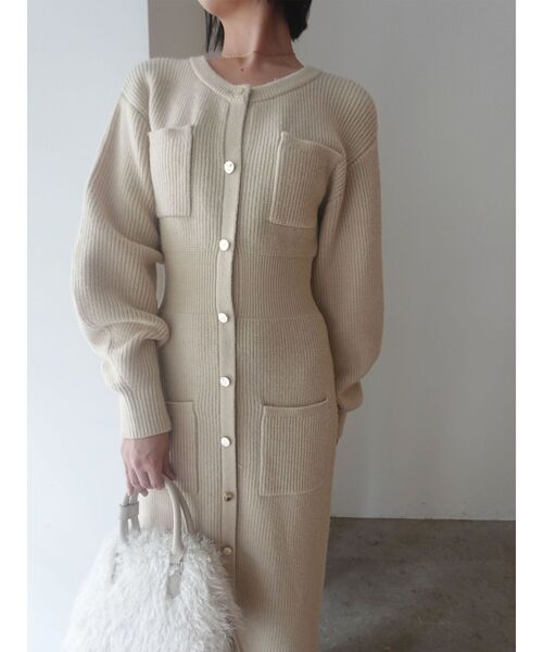 LAGUNAMOON(ラグナムーン)の「フロントポケットIラインニットワンピース(ワンピース・レディース・ベージュ/モカ/レッド・SMALL/MEDIUM)」の19枚目の写真