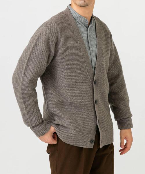 URBAN RESEARCH ROSSO MEN(アーバンリサーチロッソメン)の「『XLサイズあり』ハミルトンウールガーター編みVネックカーディガン(カーディガン/ボレロ・メンズ・グレー/グレー系その他/ブラック・X-LARGE/LARGE/MEDIUM)」の9枚目の写真