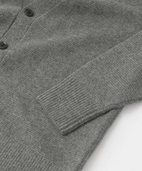 URBAN RESEARCH ROSSO MEN(アーバンリサーチロッソメン)の「『XLサイズあり』ハミルトンウールガーター編みVネックカーディガン(カーディガン/ボレロ・メンズ・グレー/グレー系その他/ブラック・X-LARGE/LARGE/MEDIUM)」の12枚目の写真