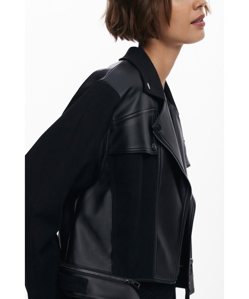 Desigual（デシグアル）の「グランジロック ニット切り替え レザー風バイカージャケット（ライダースジャケット・レディース・ブラック・S/M/L）」の7枚目の写真