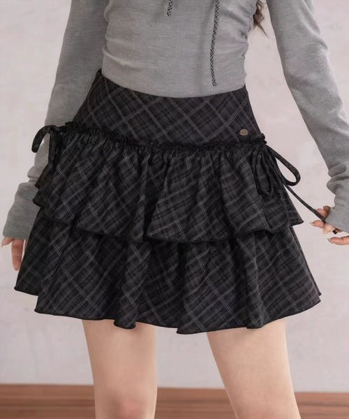 STAY MOTION（ステイモーション）の「【WEB限定】インパン付き二段フリルチェック柄ミニスカート［韓国ファッション ガーリー］（スカート・レディース・ネイビー/チャコールグレー・S/M）」の2枚目の写真