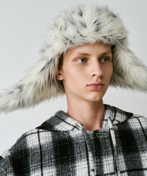 AIVER(アイバー)の「AIVER Atelier Made ミックスファーフライトキャップ(キャップ・メンズ・オフホワイト/ブラック×グレー・FREE)」の11枚目の写真