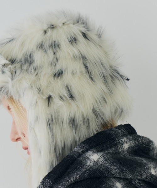 AIVER(アイバー)の「AIVER Atelier Made ミックスファーフライトキャップ(キャップ・メンズ・オフホワイト/ブラック×グレー・FREE)」の6枚目の写真