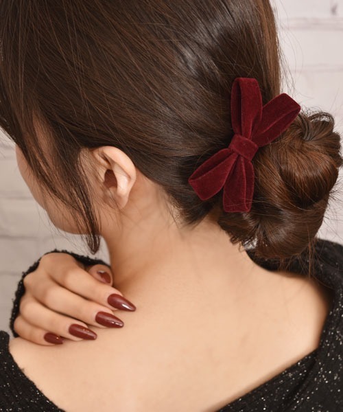 TONE SELECT GOODS（トーンセレクトグッズ）の「【float】ベルベット リボン ヘアゴム（ヘアゴム・レディース・マスタード/インディゴブルー/ダークブラウン/ワインレッド・FREE）」の4枚目の写真