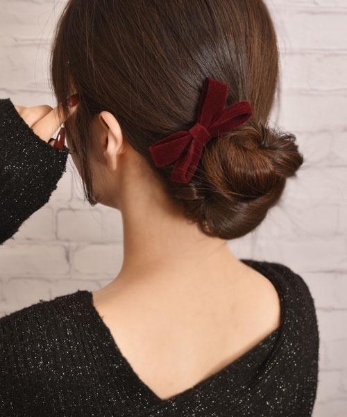 TONE SELECT GOODS（トーンセレクトグッズ）の「【float】ベルベット リボン ヘアゴム（ヘアゴム・レディース・マスタード/インディゴブルー/ダークブラウン/ワインレッド・FREE）」の7枚目の写真