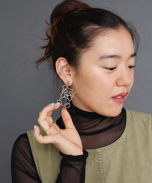 I am I in fact...（アイアムアイインファクト）の「SUPER IDOL EARRING（イヤリング・レディース・シルバー/ゴールド・FREE）」の7枚目の写真