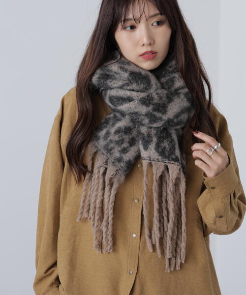 FREE'S MART(フリーズマート)の「ヒョウ柄大判ストール(ストール/ショール・レディース・グレー/ブラウン・フリ-)」の2枚目の写真