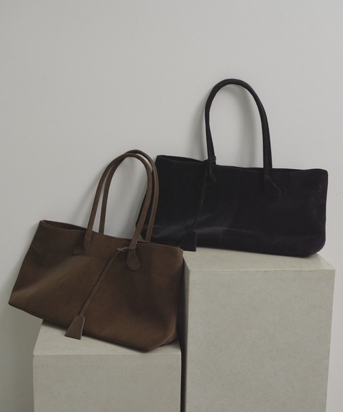 Shelly island(シェリーアイランド)の「【A4サイズ収納可】フェイクスウェードボストンバッグ(ボストンバッグ・レディース・ブラック/ブラウン・FREE)」の1枚目の写真