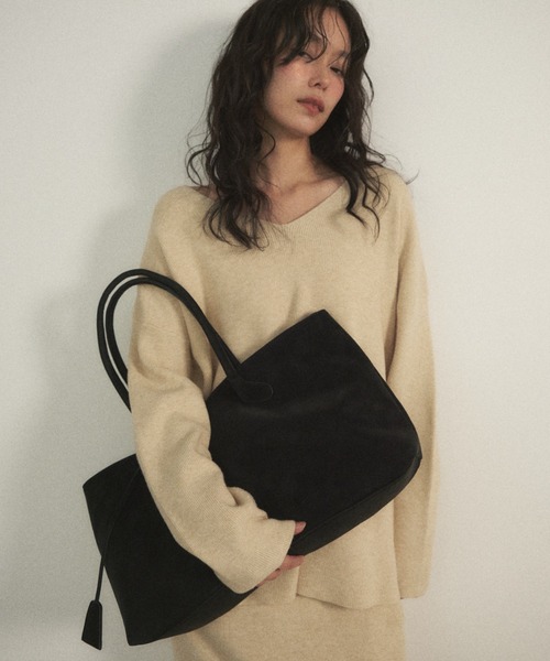 Shelly island(シェリーアイランド)の「【A4サイズ収納可】フェイクスウェードボストンバッグ(ボストンバッグ・レディース・ブラック/ブラウン・FREE)」の16枚目の写真